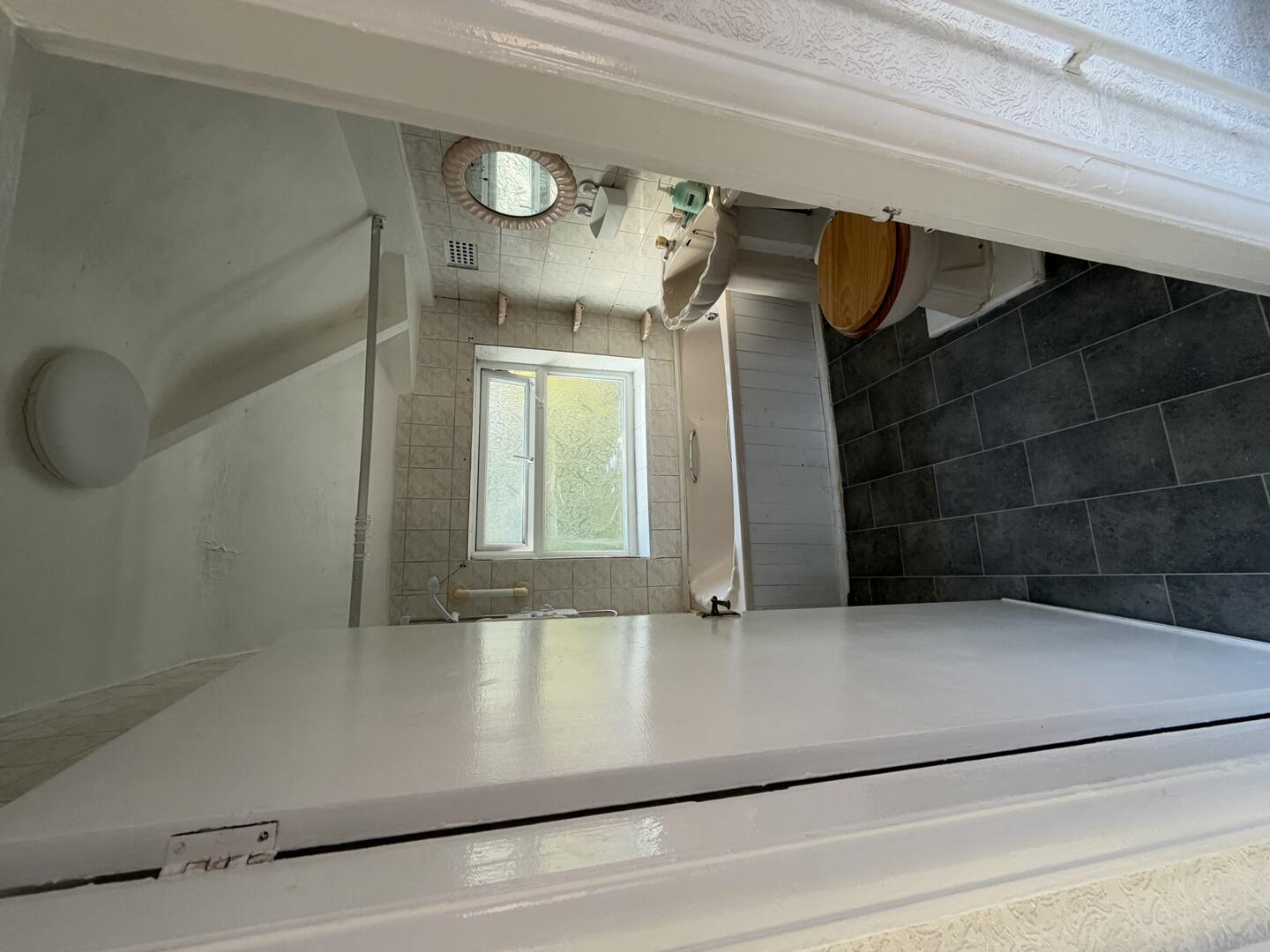 2 bed semi-detached house to let in Furnival Road, Manchester - photo 16 of 20 (Bathroom)